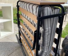 Put up bed