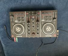 Party mix DJ mixer