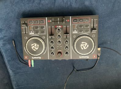 Party mix DJ mixer