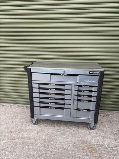 Brand New Manarola 12 Drawer Tool Chest