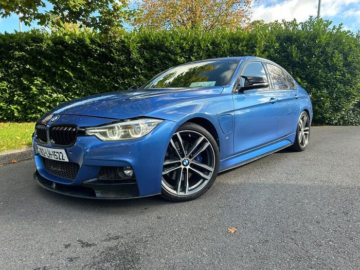 BMW 330e, plug in hybrid 2.0 petrol m sport