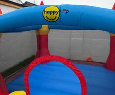 kids bouncy castle