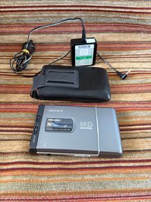 Portable Mini Disc Player [MZ-E40]