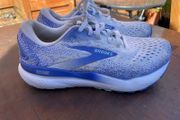 Brooks size 5