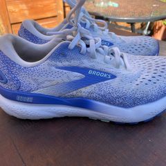 Brooks size 5