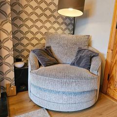 Cuddle Chair