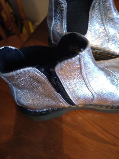 Dr Martens Youth 2976 Crinkle Metallic Chelsea Boots Silver UK1