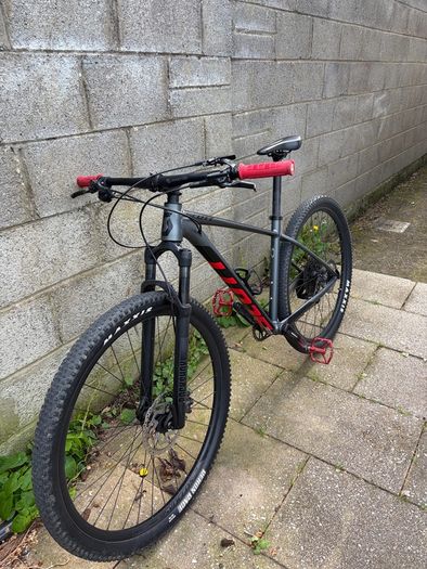 Scott Scale 970 Mountain Bike (Very Good Condition)