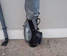 Vintage MacGregor all weather leather gof bag