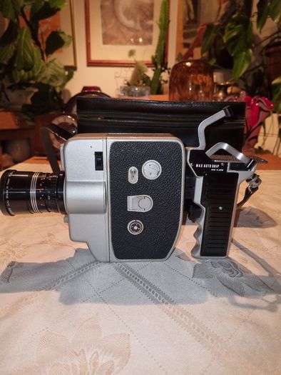 URIU SEIKI Cinemax-85E Auto Zoom 8mm