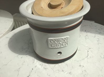 Kiltrea Bridge Pottery Onion Crock