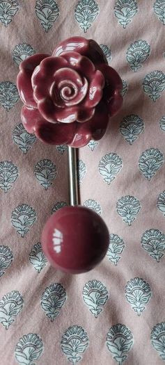 Ceramic flower hook
