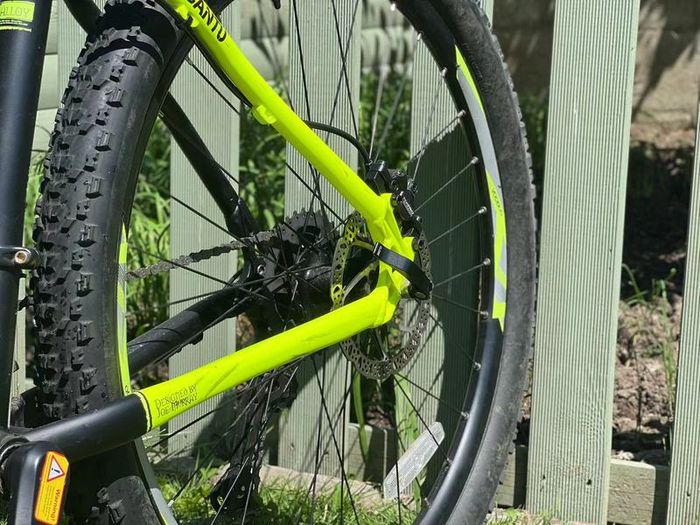 Mens mountain bike-Voodoo Bantu