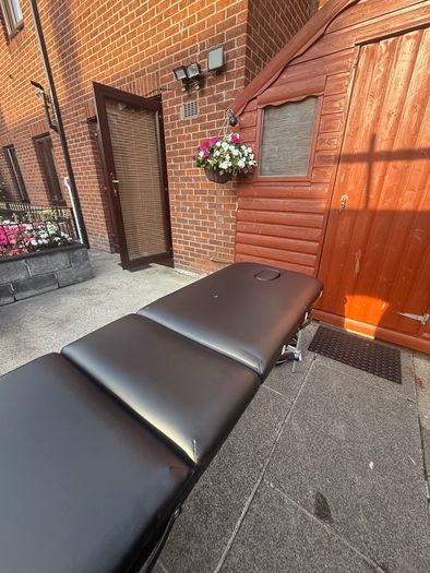 massage bed