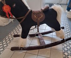 Rocking Horse - Beautiful Item - Great for Christmas!
