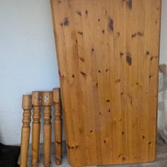 Dining table and 4 chairs