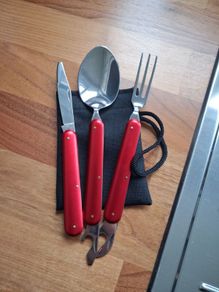 Foladable/ compact cutlery set
