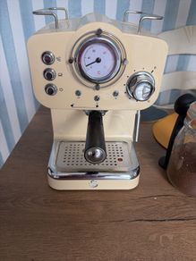 Swan Retro Pump Espresso Coffee Machine - Cream