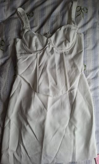 pretty little thing dresses