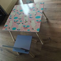 kids table and chairs. Unicorn