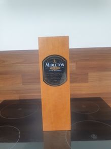Midleton Very Rare 1998 box