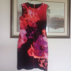 Designer Vibrant Sleeveless Dress- Clothes Worn by Victoria Beckham