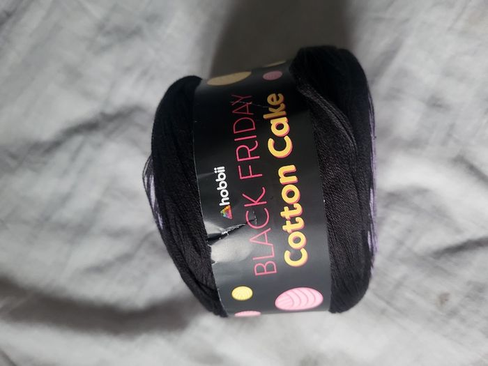 Hobbii Cotton Cake Yarn, gradient 200g NEW black lilac