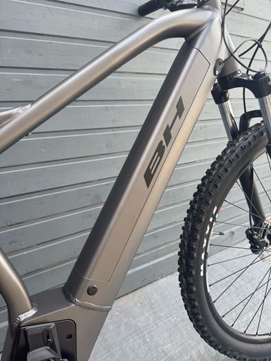 Free Delivery - 5 year warranty on BH Atom 29 Electric Bike