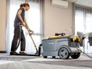 Carpet cleaner for rent karcher Puzzi 10/1 Image 2