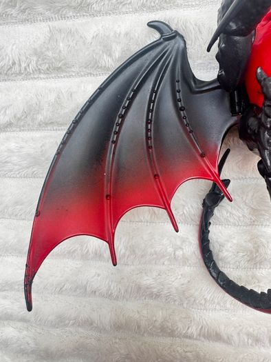 2018 How to Train Your Dragon 3 Hidden World Deathgripper Action Figure approx. 19 cm. Used Please see photos