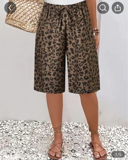 Women's Shorts XL New