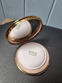 Vintage KIGU of London Compact Powder