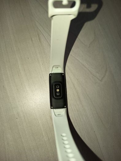 Samsung galaxy fit (SM-R370)
