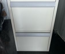 Fireproof file cabinet