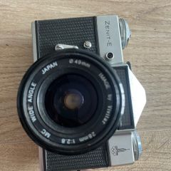 zenit-E camera with vivitar 28mm 2.8  and 2xLens