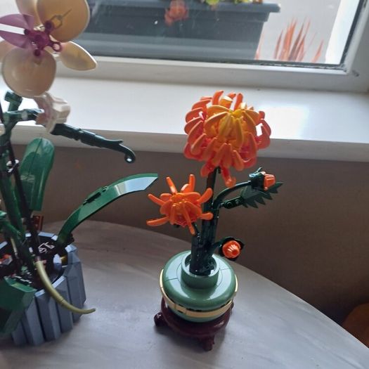 two lego botanical sets