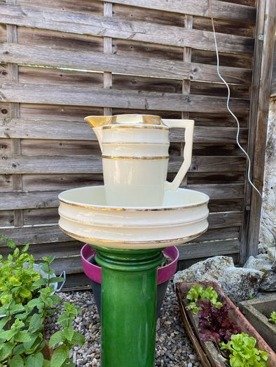 ceramic vintage wash bowls & matching pitchers