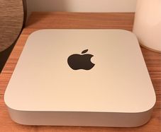 Mac Mini M2 (16gb, 512gb)