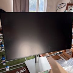 Dell silver Monitor