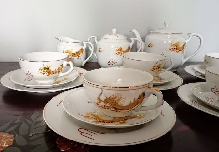 Japanese Porcelain Dragonware Tea Set with Geisha Lithopane.