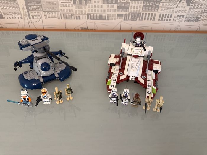 Lego Star Wars 75283 AAT and 75342 Republic Fighter Tank