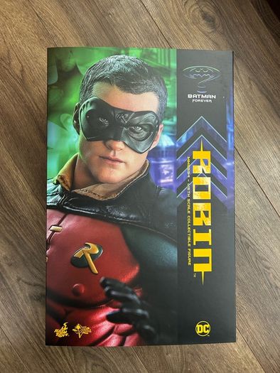 Hot Toys Batman Forever Robin