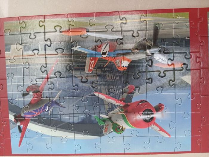 DIsney Planes Jigsaw and box