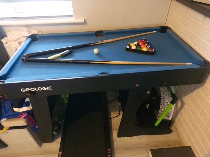 kids pool table