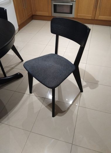 Kitchen table and 4 chairs