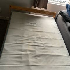 Selling double mattress + frame