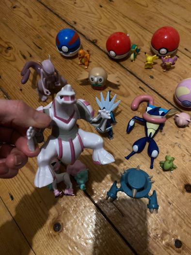 Pokemon toys