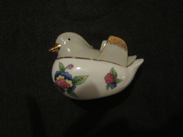 Vintage SJ porcelain duck