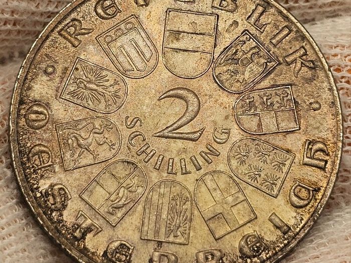 Austria Silver 1930 2 Shillings Coin Beautiful Uncirculated Toned Walther Von Der Vogelweide