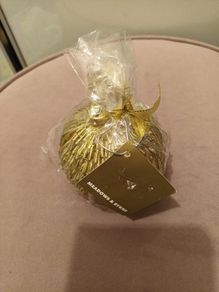 Meadows and Byrne gold bauble christmas candle